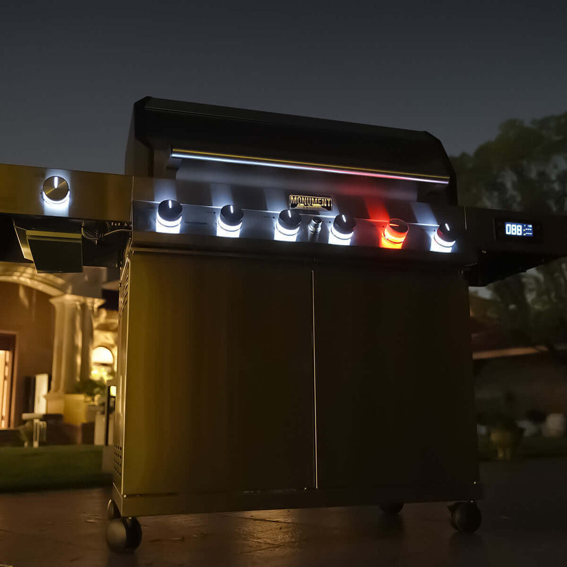 Monument Grills Denali 605Pro Stainless Smart Gas Grill 6 Burners Liquid Propane Gas 605Pro