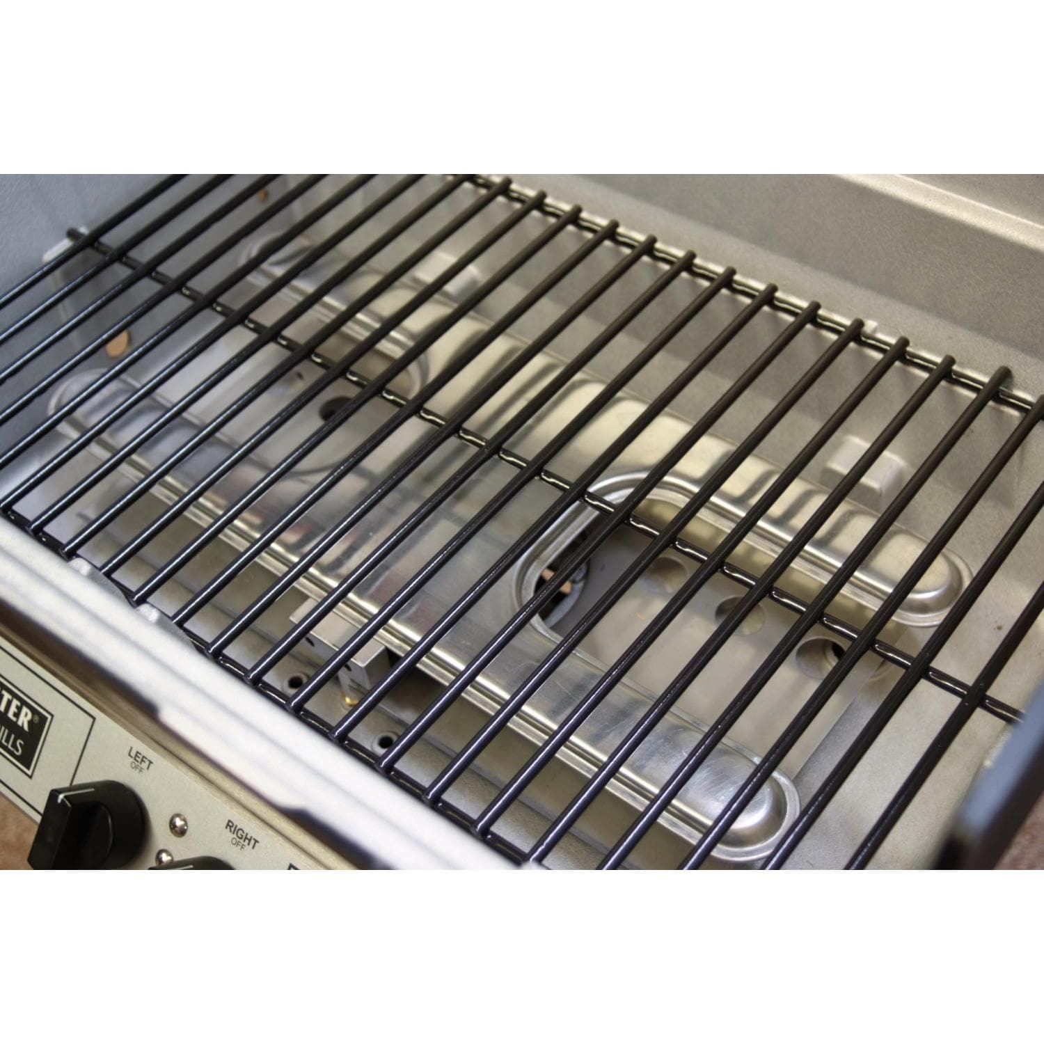 Broilmaster H3 Deluxe Natural Gas Grill On Black In-Ground Post With Black Drop Down Side Shelf H3PK2N