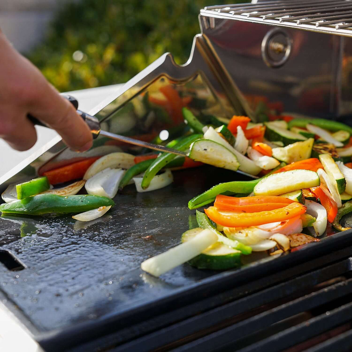 Monument Grills Denali 605Pro Stainless Smart Gas Grill 6 Burners Liquid Propane Gas 605Pro