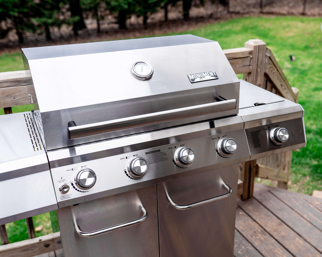 Monument Grills 25392 Stainless Gas Grill (Discontinued)