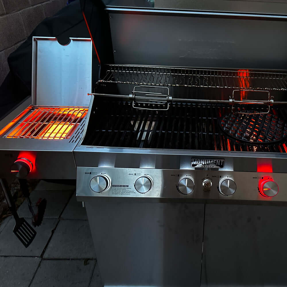 Monument Grills Denali 605Pro Stainless Smart Gas Grill 6 Burners Liquid Propane Gas 605Pro