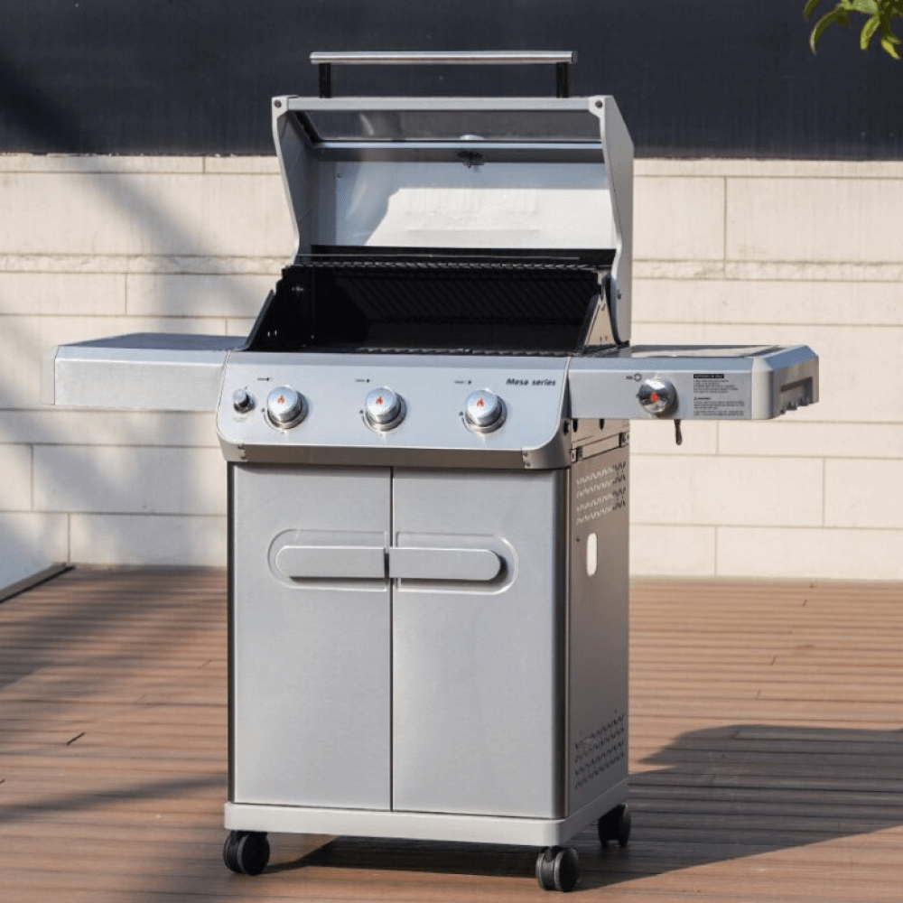 Monument Grills Mesa 305 Stainless Gas Grill 3 Burners Liquid Propane Gas