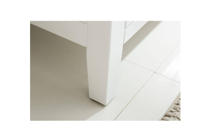 Laviva Wimbledon 24 in. W x 22 in. D x 34.5 in. H Bathroom Vanity in White with White Quartz Top