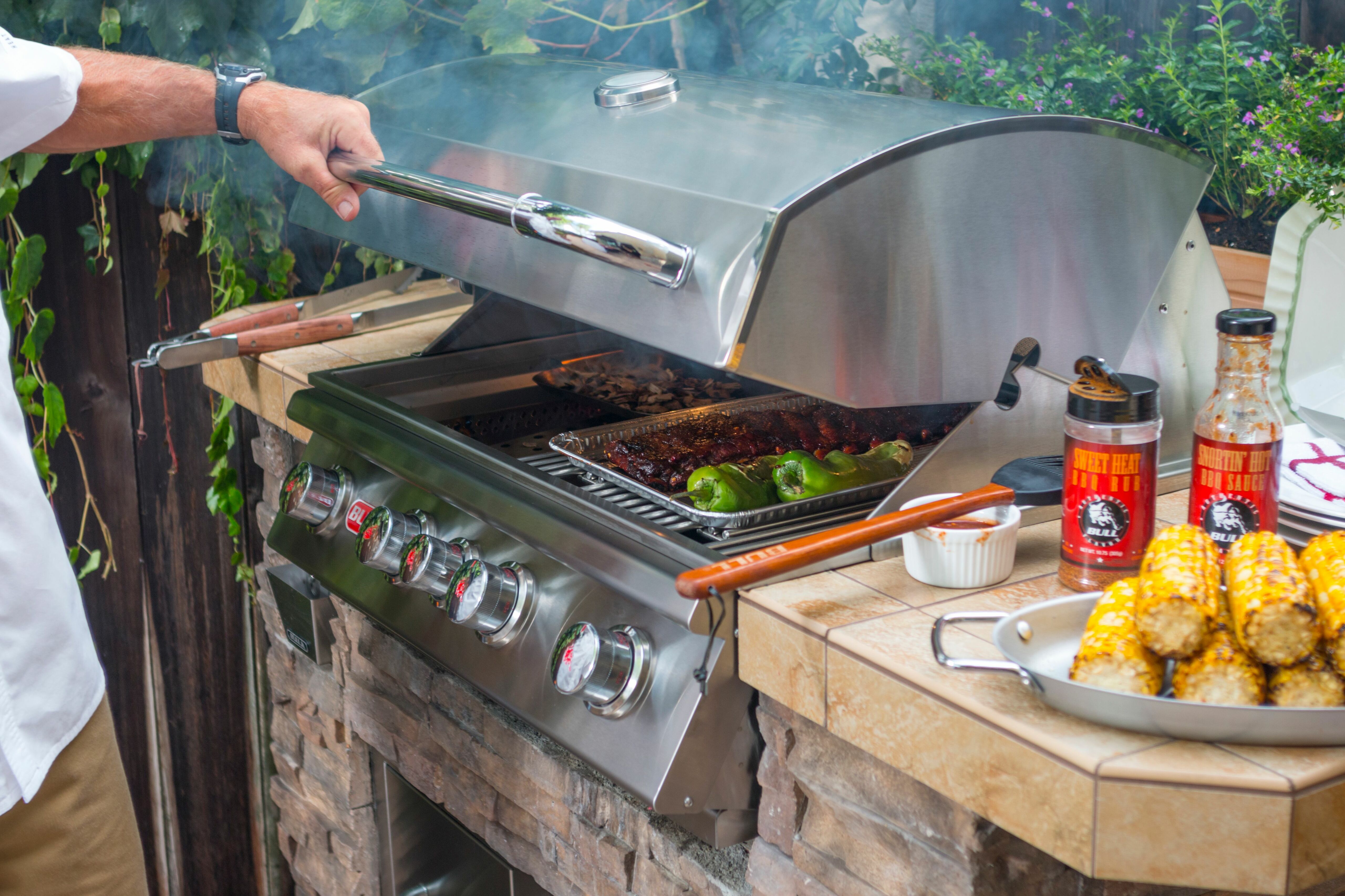 Bull BBQ Angus Built-In 4 Burner Gas Grill 47629