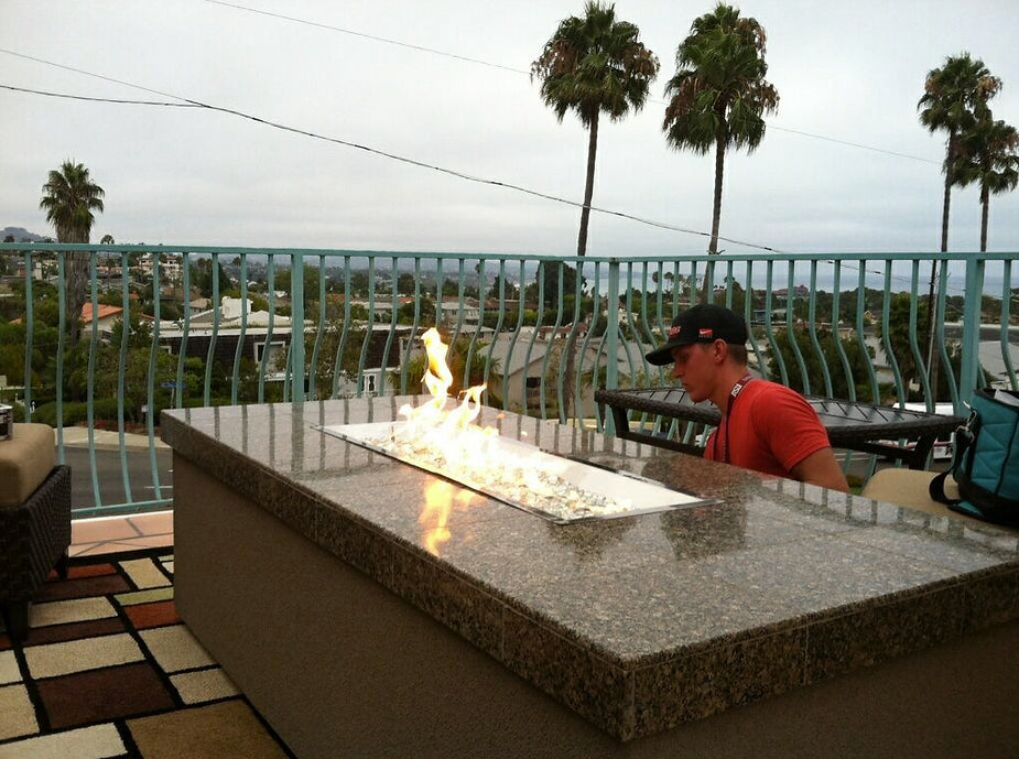 Kokomo Grills Entertainer Outdoor Fire Pit with fire-glass LP or NG