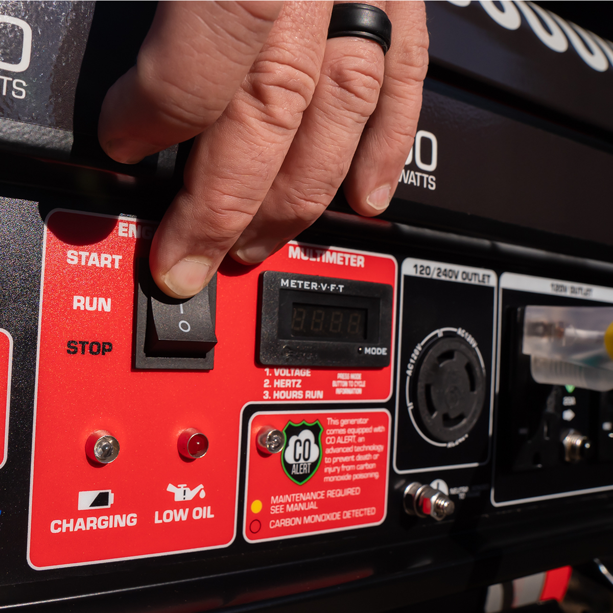 DuroStar 5,000 Watt Dual Fuel Portable Generator w/ CO Alert DS5000DX