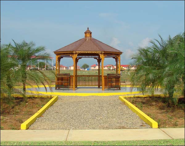 Fifthroom Cedar Octagon Gazebo