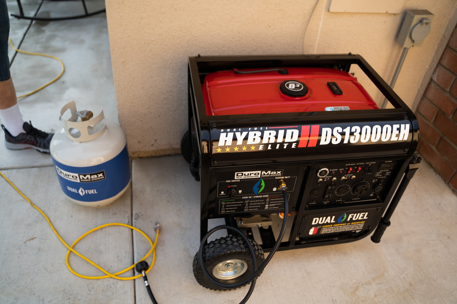 DuroMax 13,000 Watt Dual Fuel Portable Generator DS13000EH