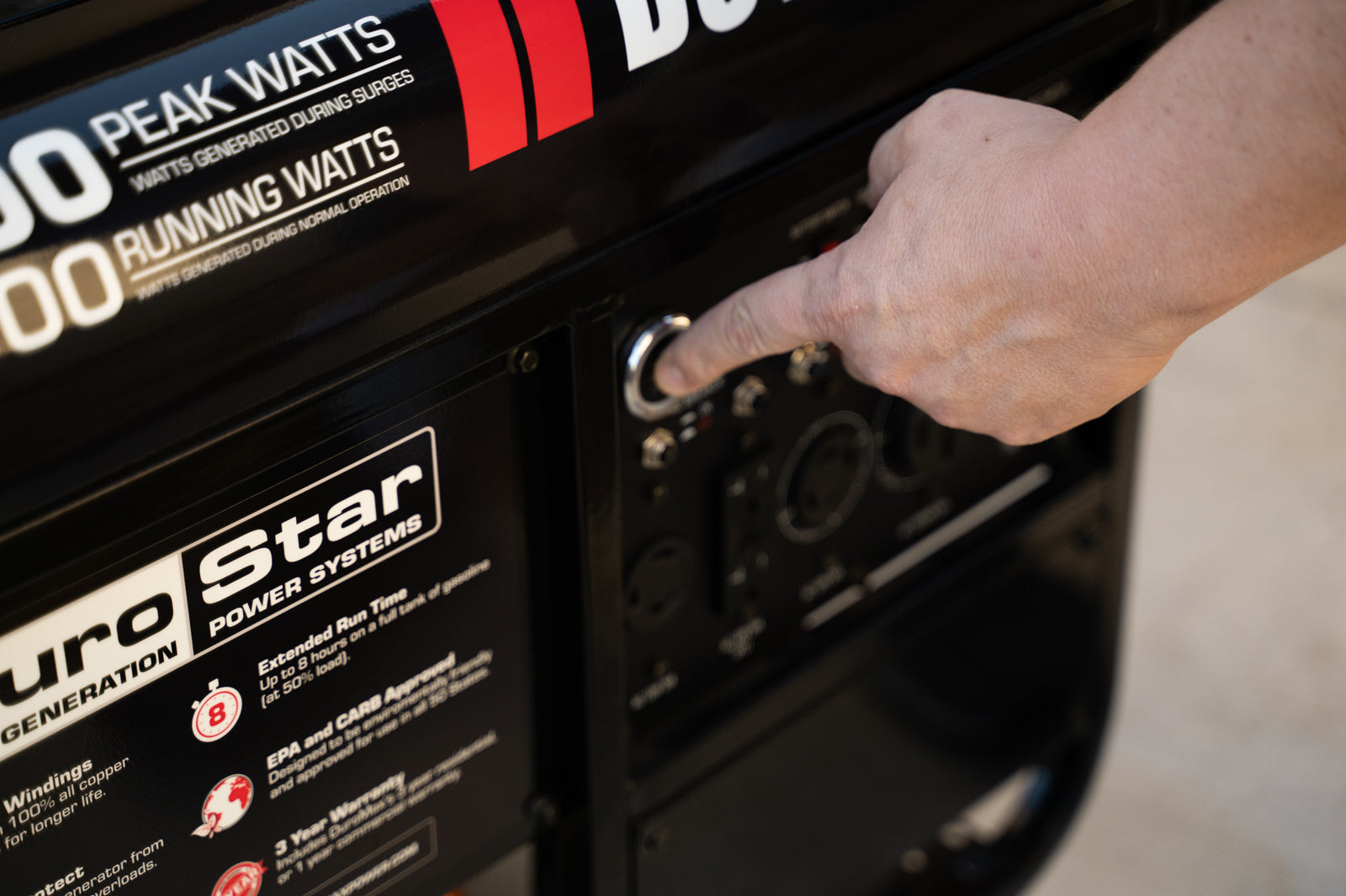 (Discontinued) DuroStar 13,000 Watt Gasoline Portable Generator DS13000E