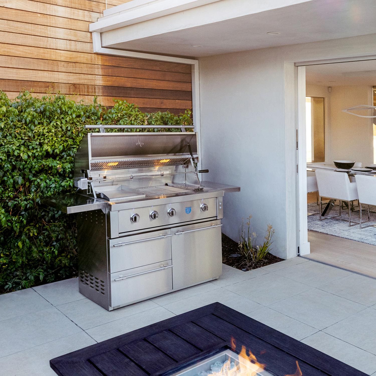 American Made Grills Estate Freestanding Grill - ESTFS42-LP