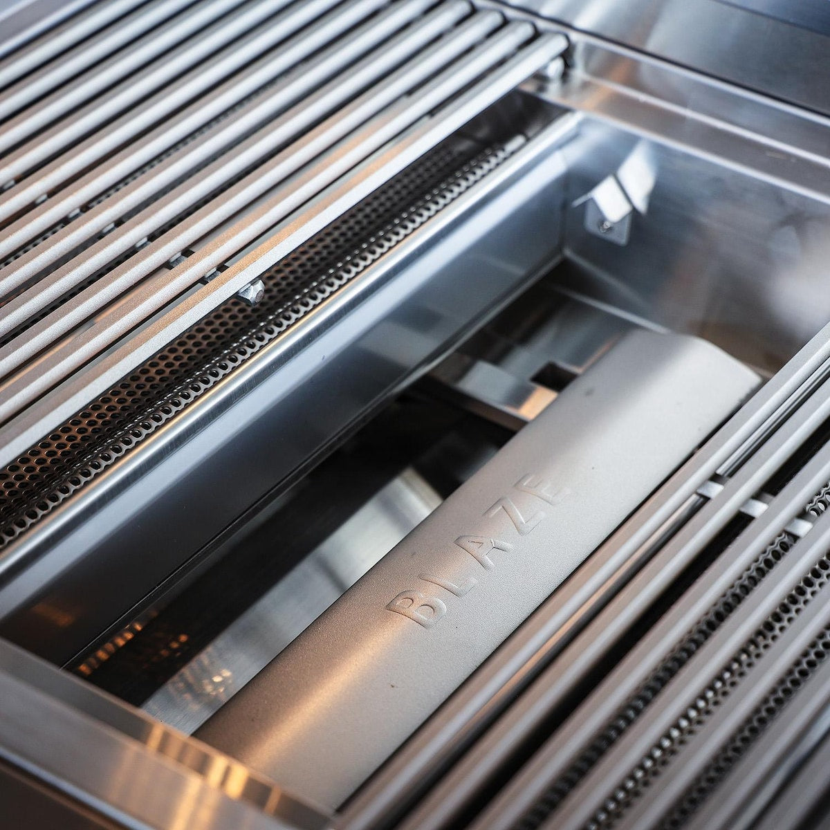 Blaze LTE PRO 32-Inch 4-Burner Built-in Propane Gas Grill w/ Digital Temperature Screen & Rear Infrared Burner - BLZ-4LTEPRO-LP