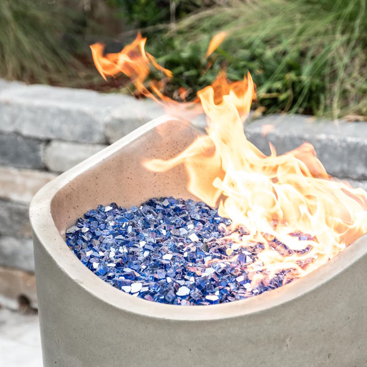 American Fyre Designs Wave 20 Inch Round GFRC Propane Fire Urn in Smoke 530-SM-11-M2PC