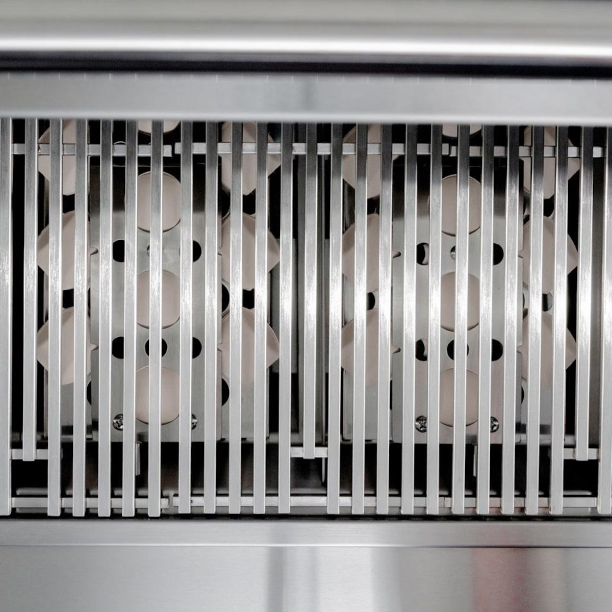 RCS Cutlass Elite 38-in 4 Burner Built-In Propane Grill - CEG38 LP