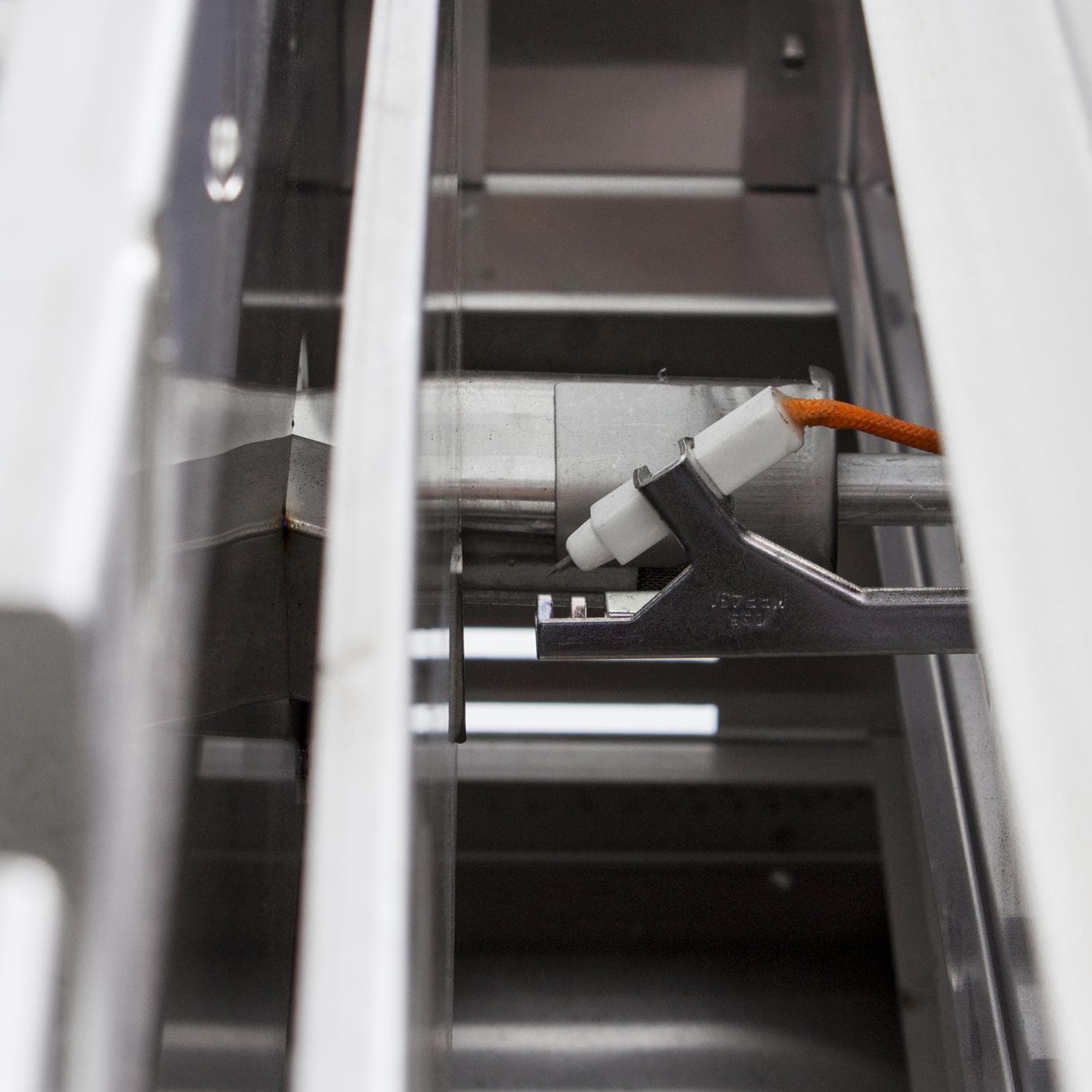 Blaze LTE 30-Inch Natural Gas Griddle w/ Upgraded Cart & Lights BLZ-GRIDDLE-LTE-NG