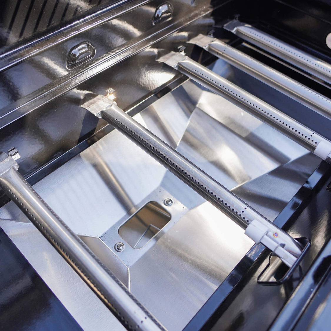 Monument Grills Mesa 415BZ  Stainless Gas Grill