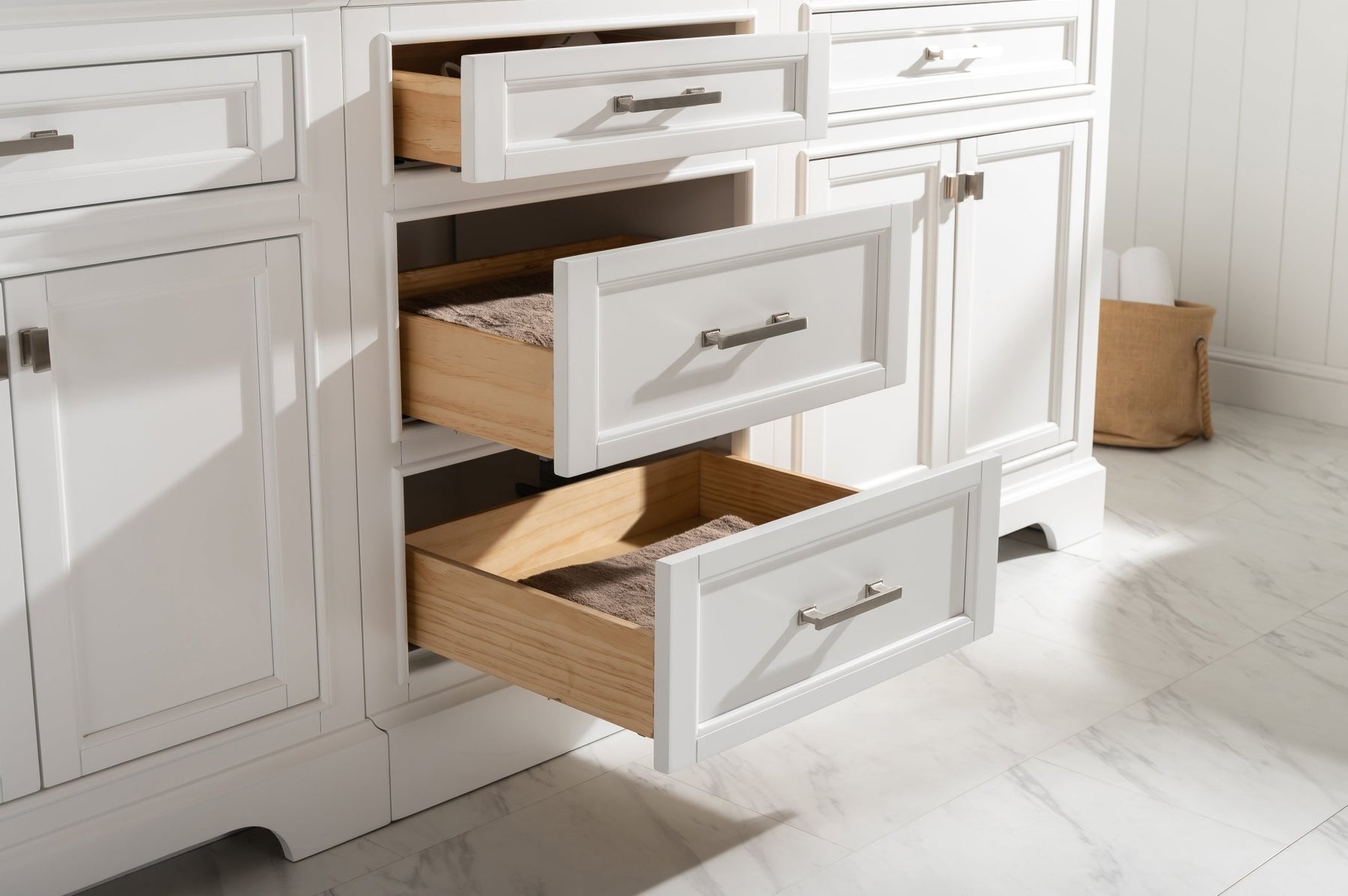 Design Element Milano 84" Modular Double Sink Vanity Set with White Quartz Top