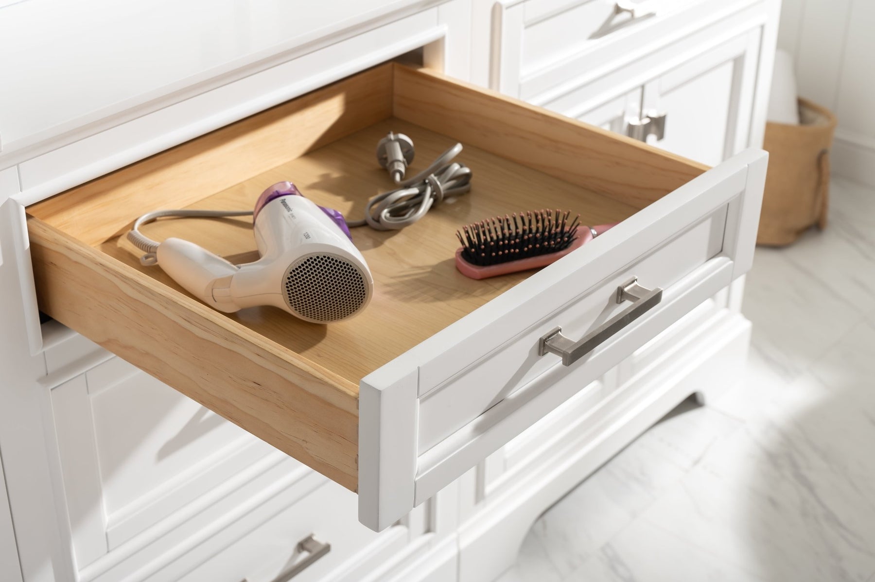 Design Element Milano 96" Modular Double Sink Vanity Set with White Quartz Top