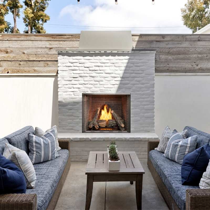 Majestic Courtyard Traditional Outdoor Vent Free Gas Fireplace  ODCOUG-36NR