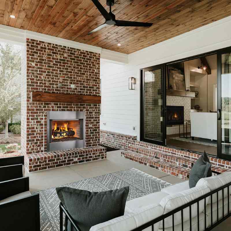 Majestic Villawood Outdoor Wood Fireplace ODVILLA-36T-B