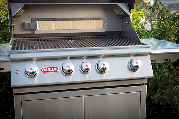 Bull BBQ Angus Gas Grill Cart With Lights 44000