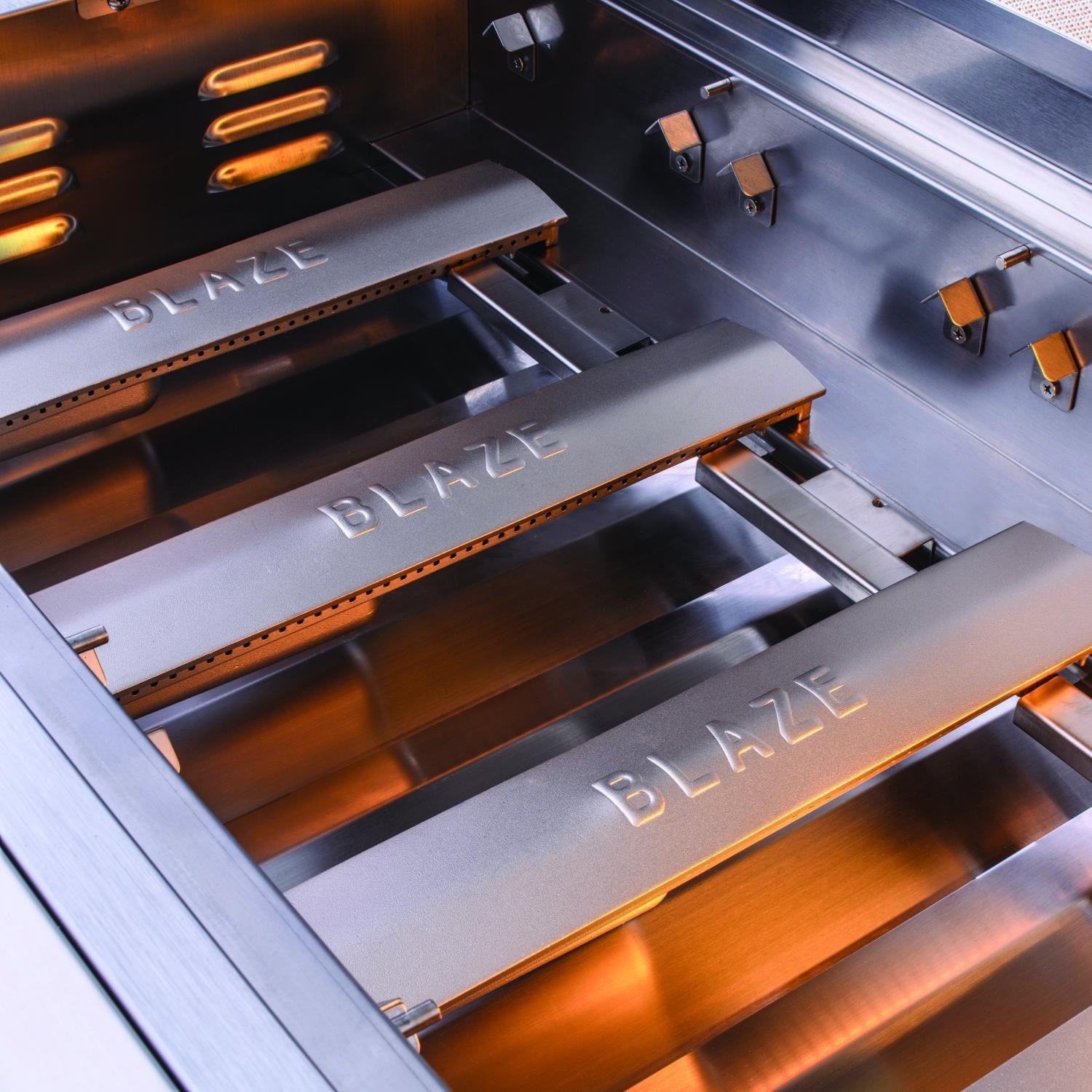 Blaze LTE+ 32-Inch 4-Burner Built-In Natural Gas Grill w/ Lift-Assist Hood & Rear Infrared Burner - BLZ-4LTE3-NG