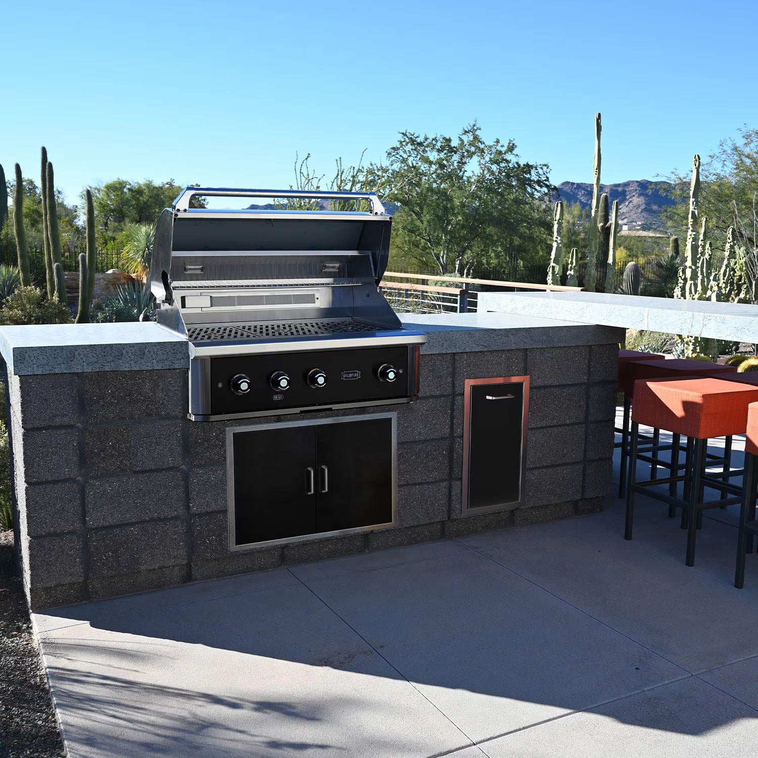 Wildfire Ranch Pro 3 Burner Built-In Black 304 SS Grill -WFPRO36G-BSS-LP