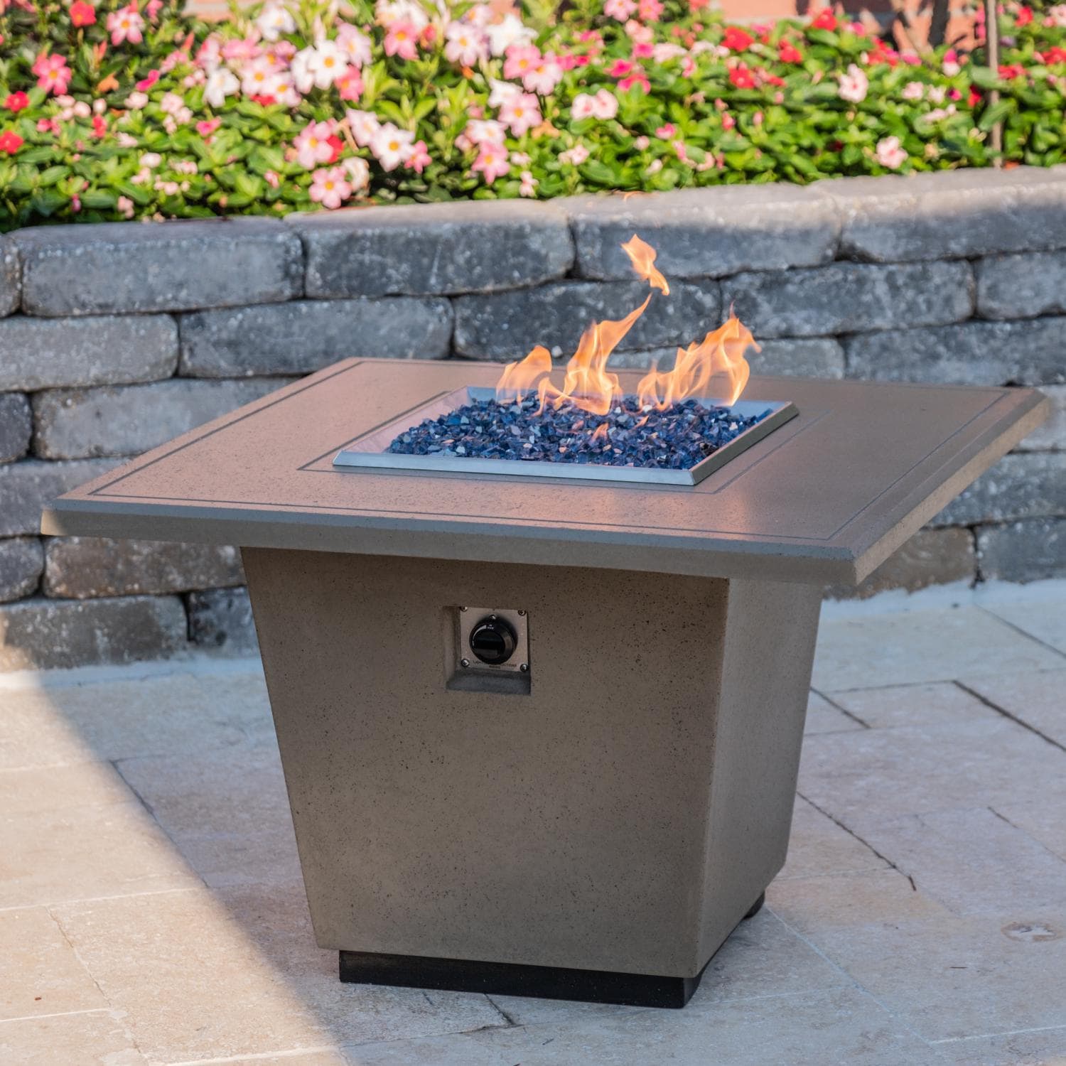 American Fyre Designs Cosmopolitan 36 Inch Square GFRC Propane Fire Pit Table in Smoke  640-SM-11-M2PC