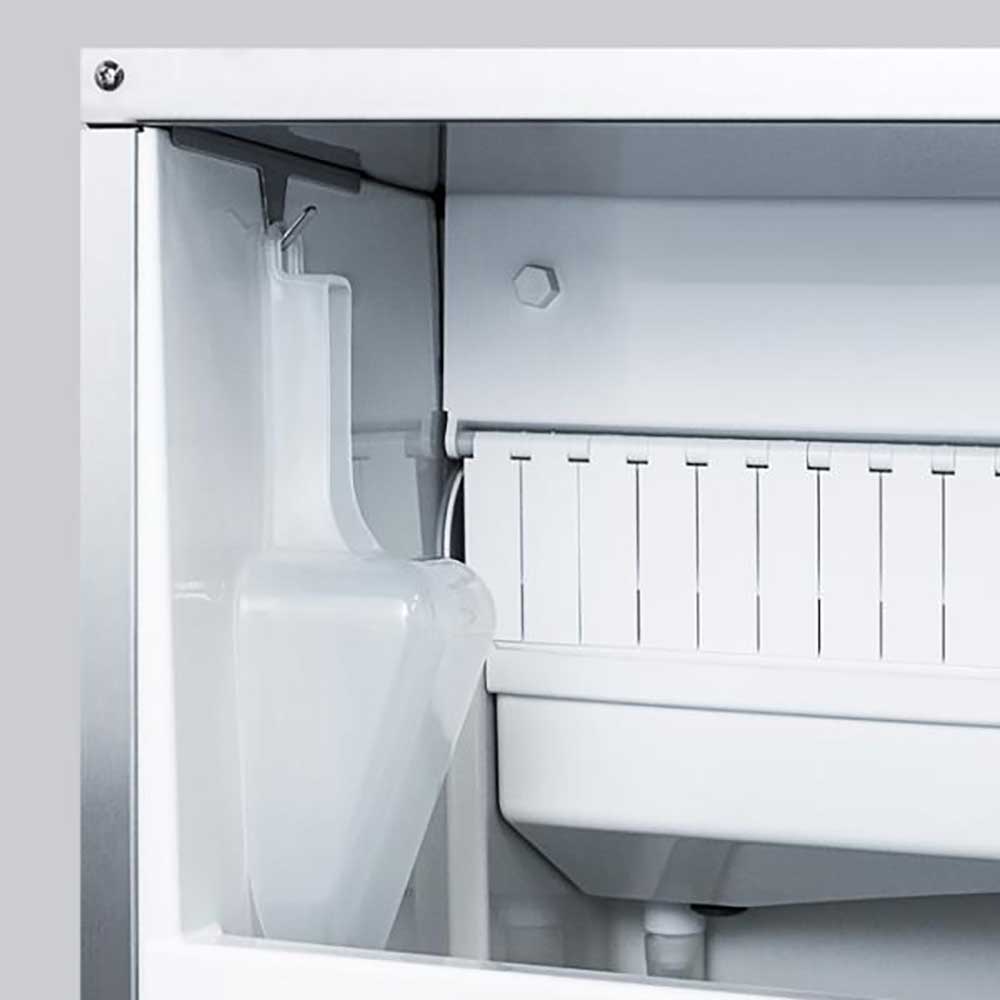 Bull BBQ Pro Ice Maker - 13200