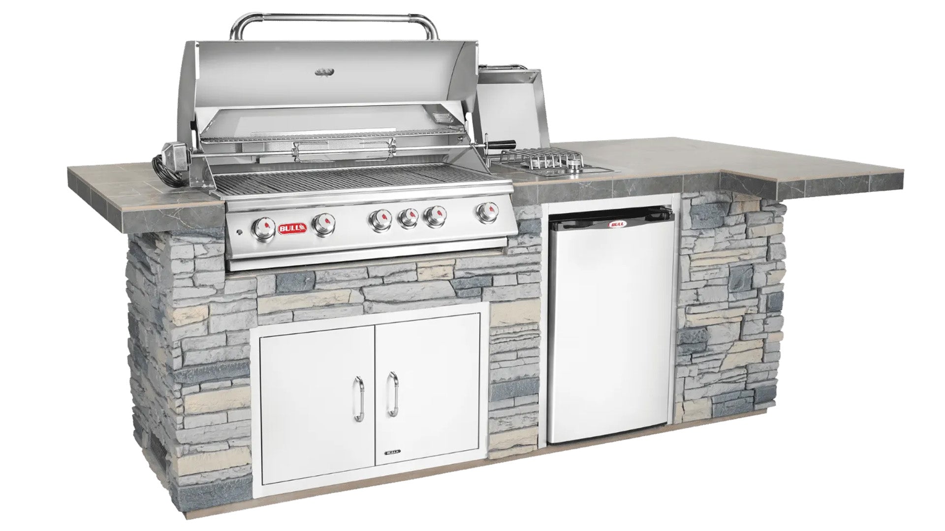 Bull QS BBQ Outdoor Kitchen with Faux Rock and Brahma Grill head 68040
