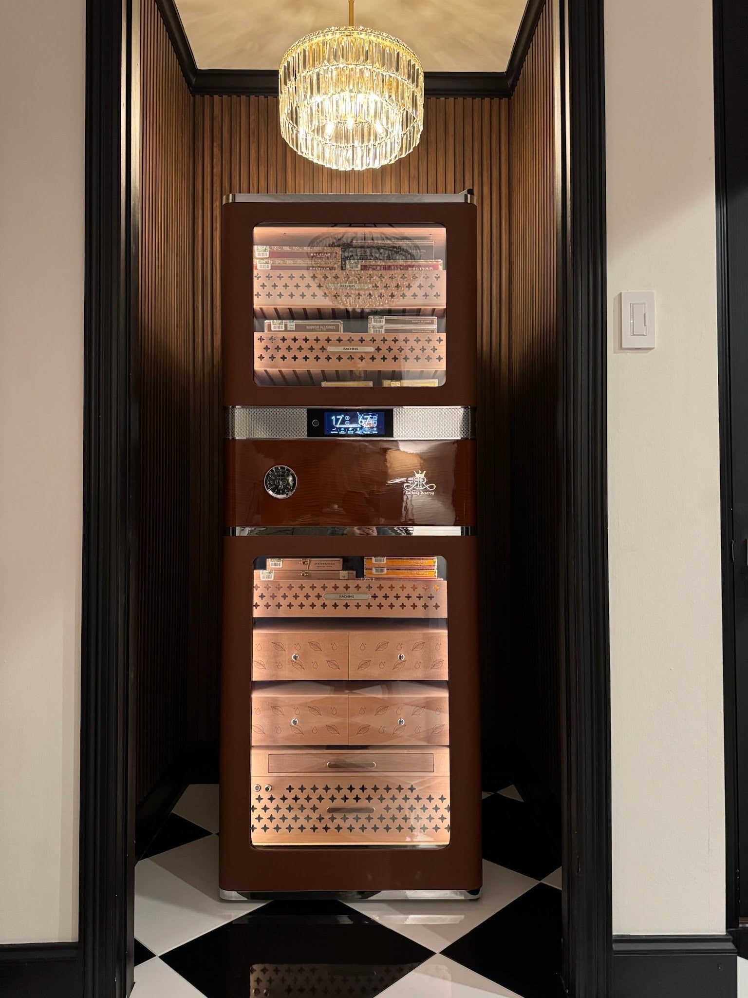 Raching Reserva RR980 Electric Humidor Holds 4000 Cigars